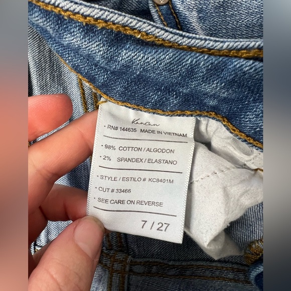 KanCan Distress Skinny Jeans • Size 7/27 - Picture 6 of 8